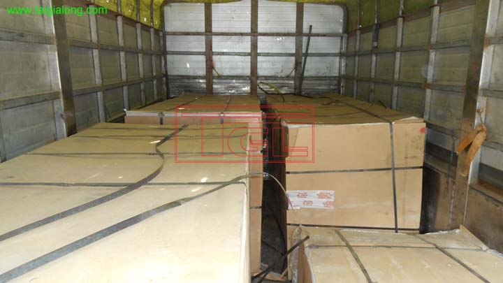 Bàn giao đơn hàng tấm da cửa MDF 5mm phẳng phủ Veneer óc chó cho đơn vị sản xuất tại Bắc Từ LiêmBàn giao đơn hàng tấm da cửa MDF 5mm phẳng phủ Veneer óc chó cho đơn vị sản xuất tại Bắc Từ Liêm