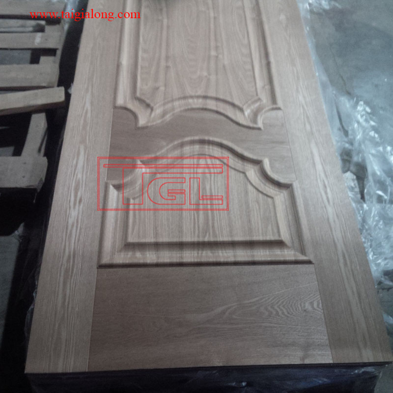 Bàn giao đơn hàng Tấm HDF Veneer đường soi nổi tại Bình Dương.